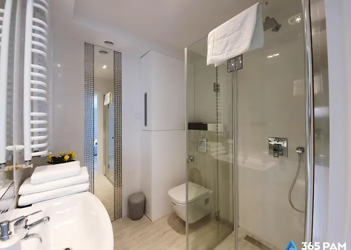 365pam - Rozany W Centrum Mielna 아파트